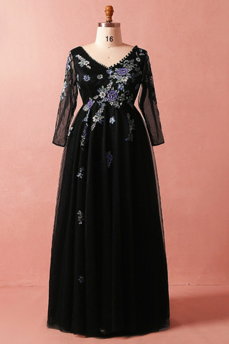 Black Tulle Embroidery Long Sleeve V-neck Prom Dress