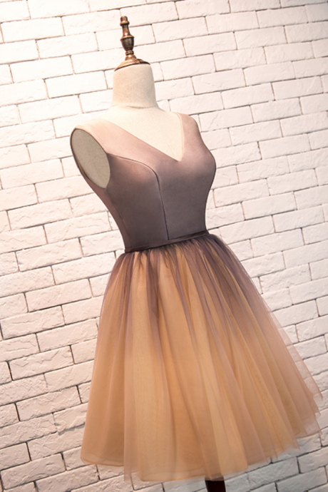 Cute Gradient Champagne Knee Length V-neckline Party Dress, Short Homecoming Dress