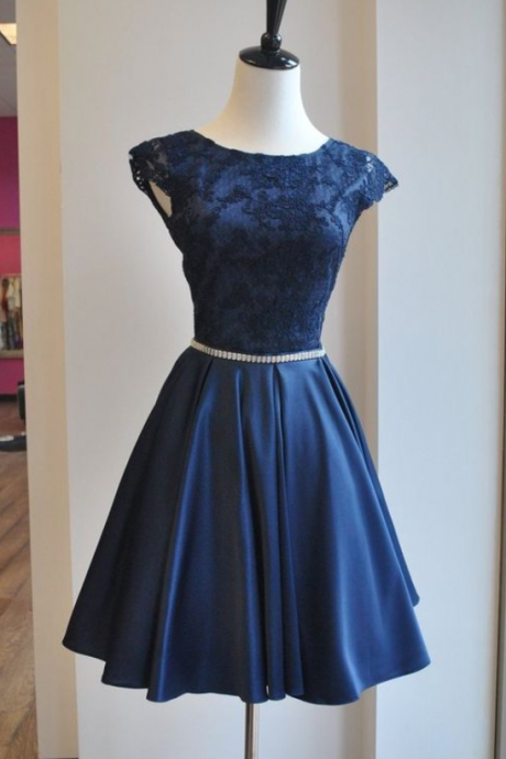 Sleeveless Navy Blue Short Homecoming Dress With Lace Top