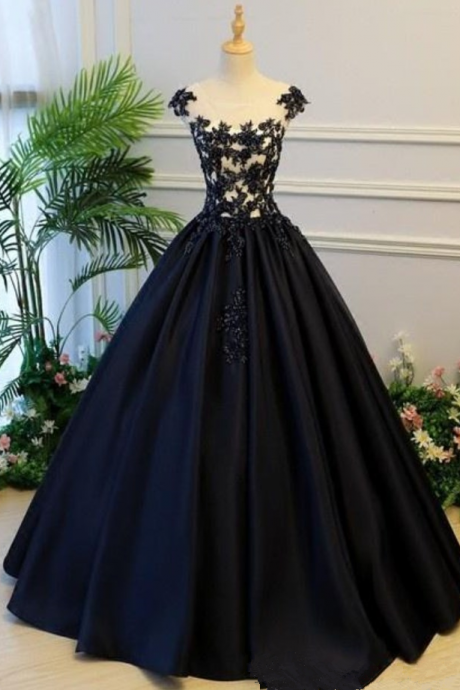 Stock Ball Gowns Quinceanera Dresses Top Appliques Vestidos De 15 Debutante Illusion Princess Gowns 15 Year Prom Gowns
