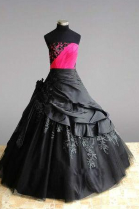 New Sexy Ball Gowns Black Quinceanera Dresses Strapless with Appliques Flower Sweet 16 Dresses 15 Years Prom Party Gowns 