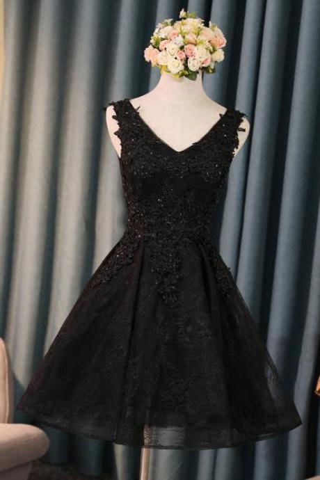 Cute Black V Neck Short Homecoming Dress, A Line Lace Mini Prom Dresses, Lace Appliqued Graduation Dress with Beads,Homecoming Dresses