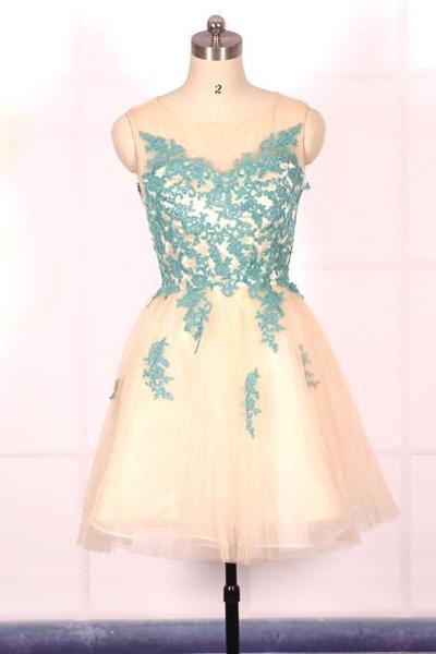 Champagne A-line Tulle Short Prom Dress With Lace Appliqué
