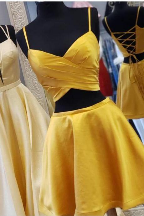 Exy Two Pieces Yellow Pearls Short Homecoming Dress, A Line Mini Prom Party Gowns ,2 Pieces Short Cocktail Gowns , Sweet Prom Gowns