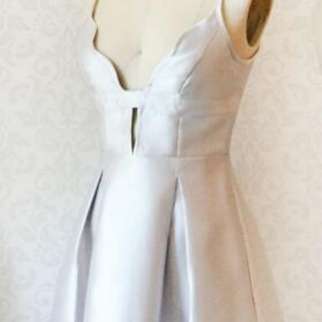 Sliver Metallic Strapless Pleated Homecoming Dress with Beaded main image 1