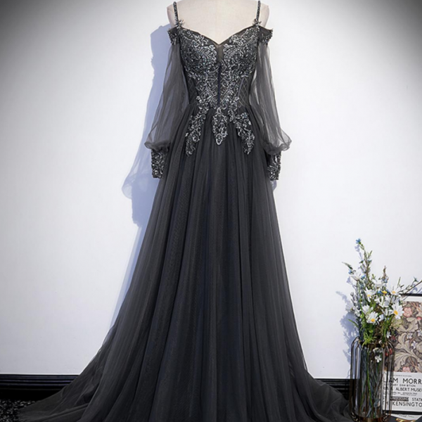 A Line Sweetheart Ruffles Tulle Appliques Prom Dress LBQ4271