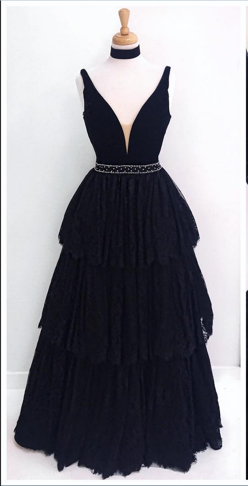 Sexy Sleeveless V Neck Lace Beading Black Long Prom Dresses main image 0